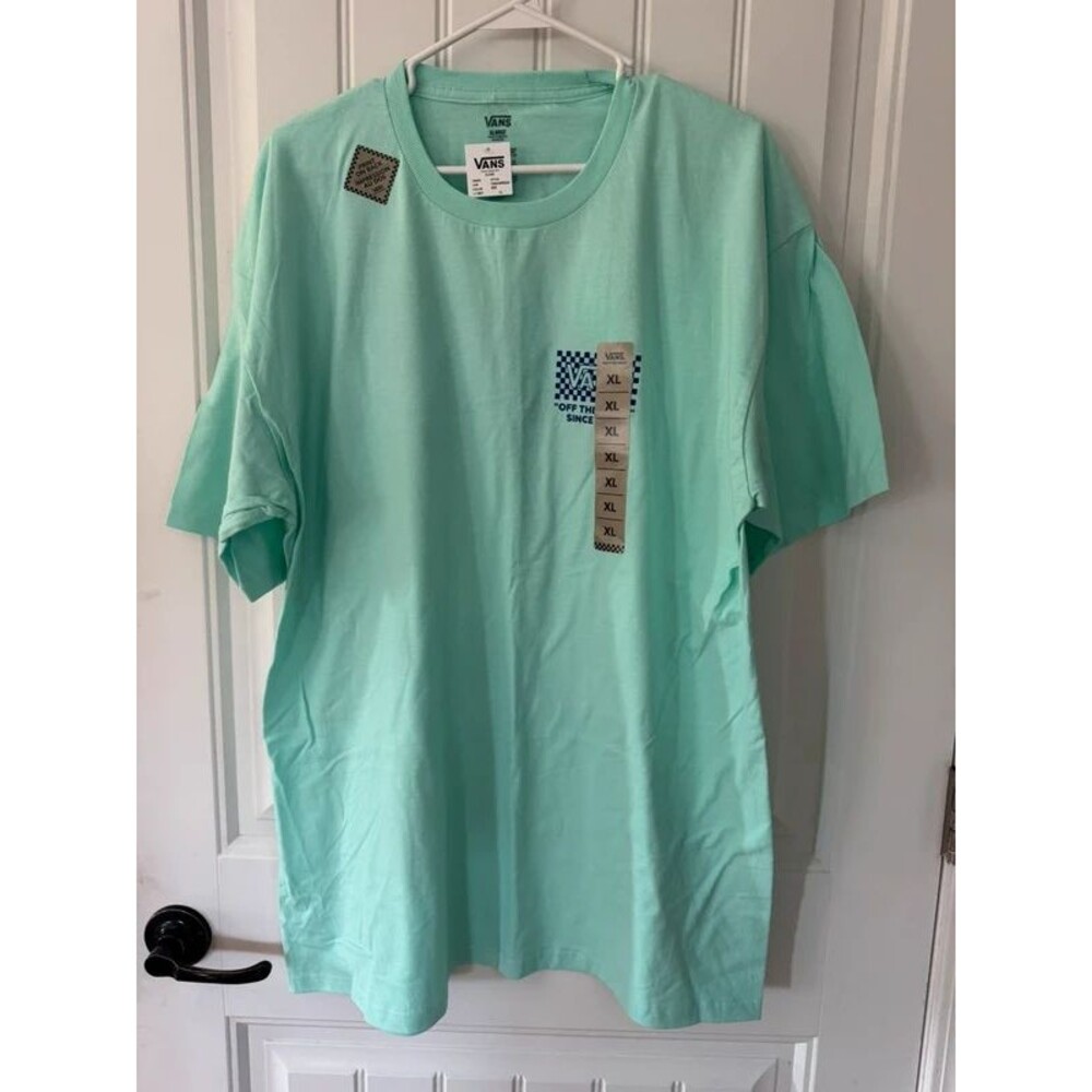 New Vans men’s XL aqua tshirt skater
